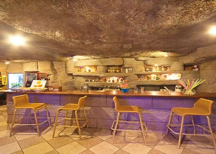 Selen Hotell 3*