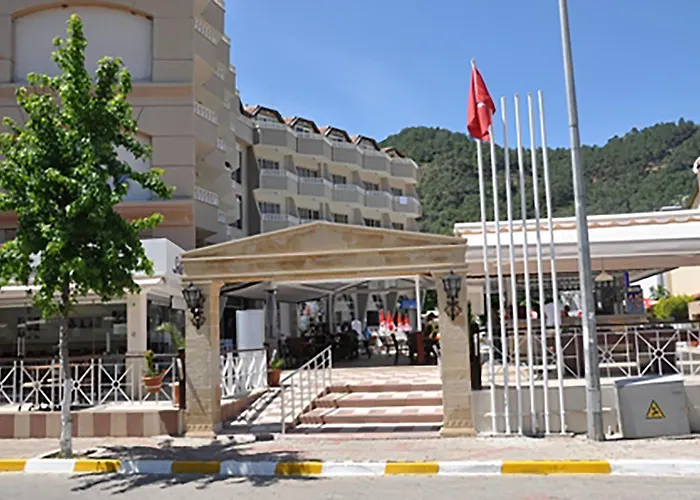 Selen Marmaris