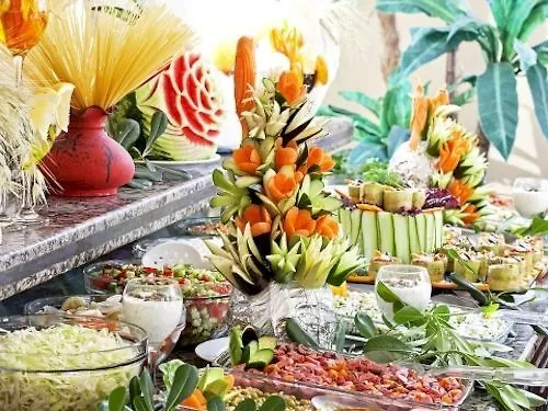 Selen Мармарис