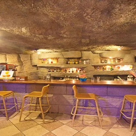 Selen Hotel 2*