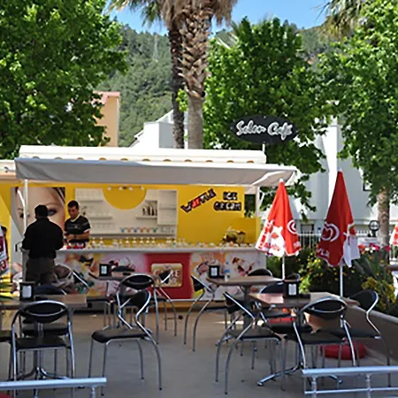 Selen Hotel 2*